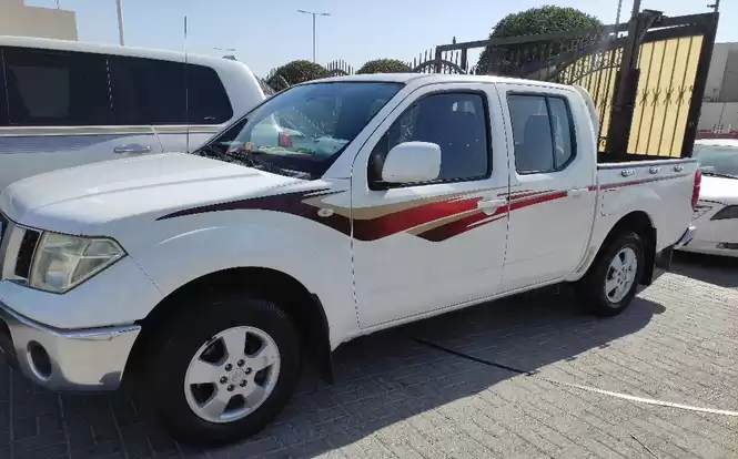 Utilisé Nissan Navara À vendre au Doha #5614 - 1  image 